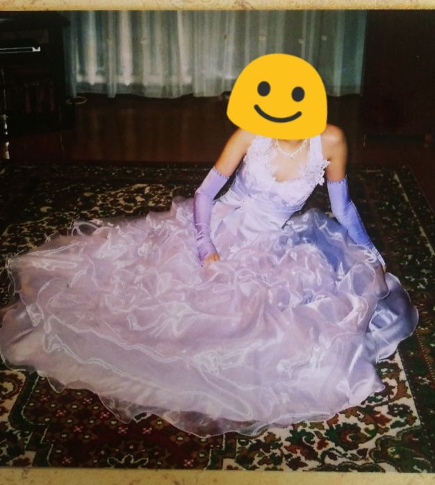 красивое платье почти новое