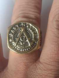 Se vinde inel masonic