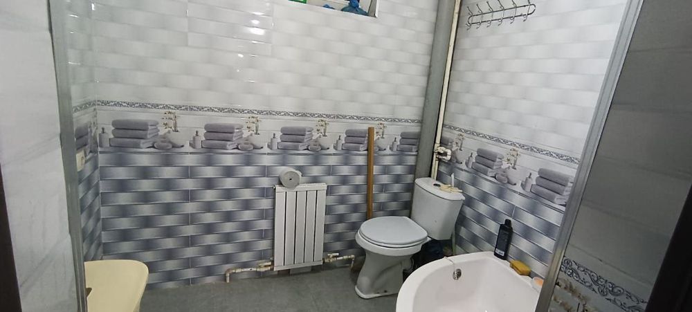 Uy sotiladi Nazarbekda