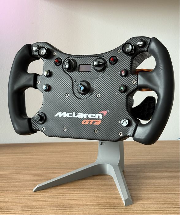 Stand Fanatec QR2 pentru volan - suport robust , design modern