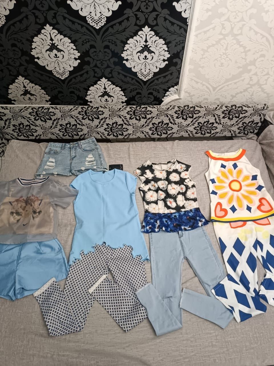 Продам женскую  одежду