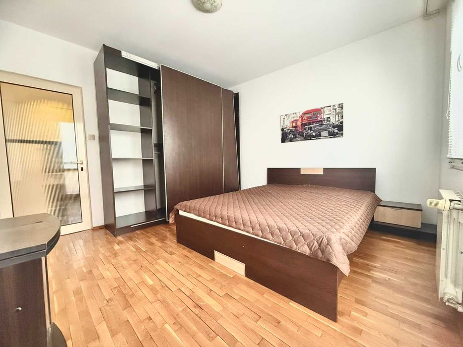 Дава се под наем Двустаен апартамент в София, Център - 80 кв.м за 612 € - Снимка #4
