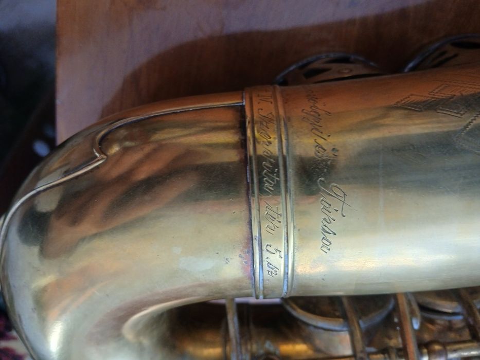 Saxofon Kohlert de vânzare.