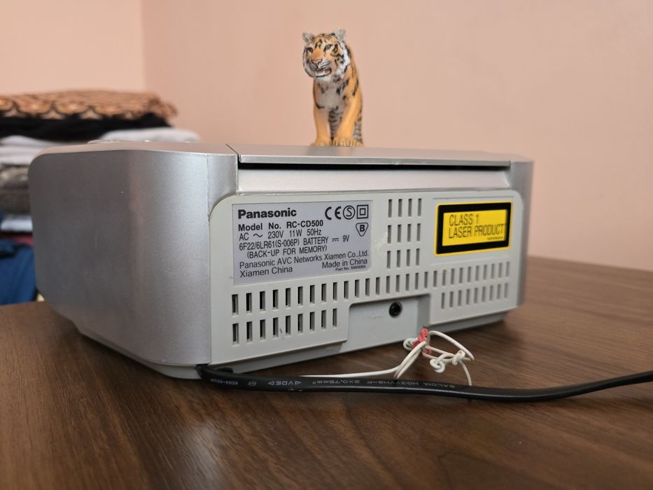Panasonic RC-CD500. Un combo de vis. Alarm,clock, radio,cd. Preț fix !