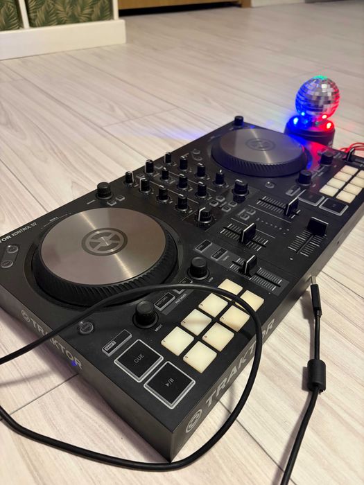 Traktor Kontroler S2