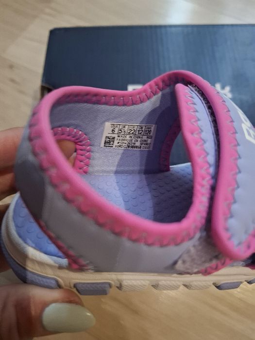 Сандали за момиче Reebok