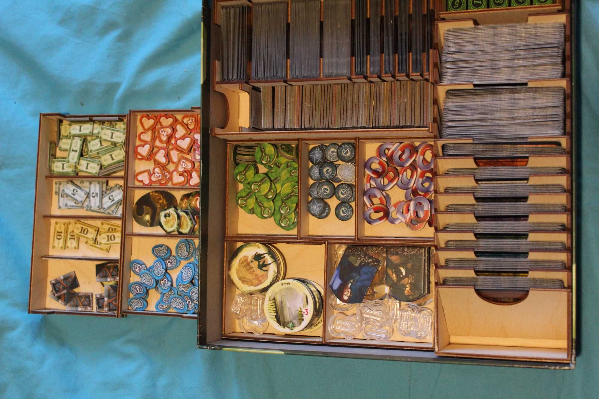 Arkham Horror 2nd/3rd editions, Eldritch Horror, 7 Wonders Duel