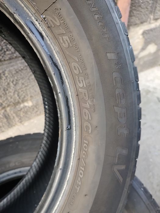 Vând 2 Cauciucuri 215/65/16 C-uri DOT 2023 Hankook Import Germania