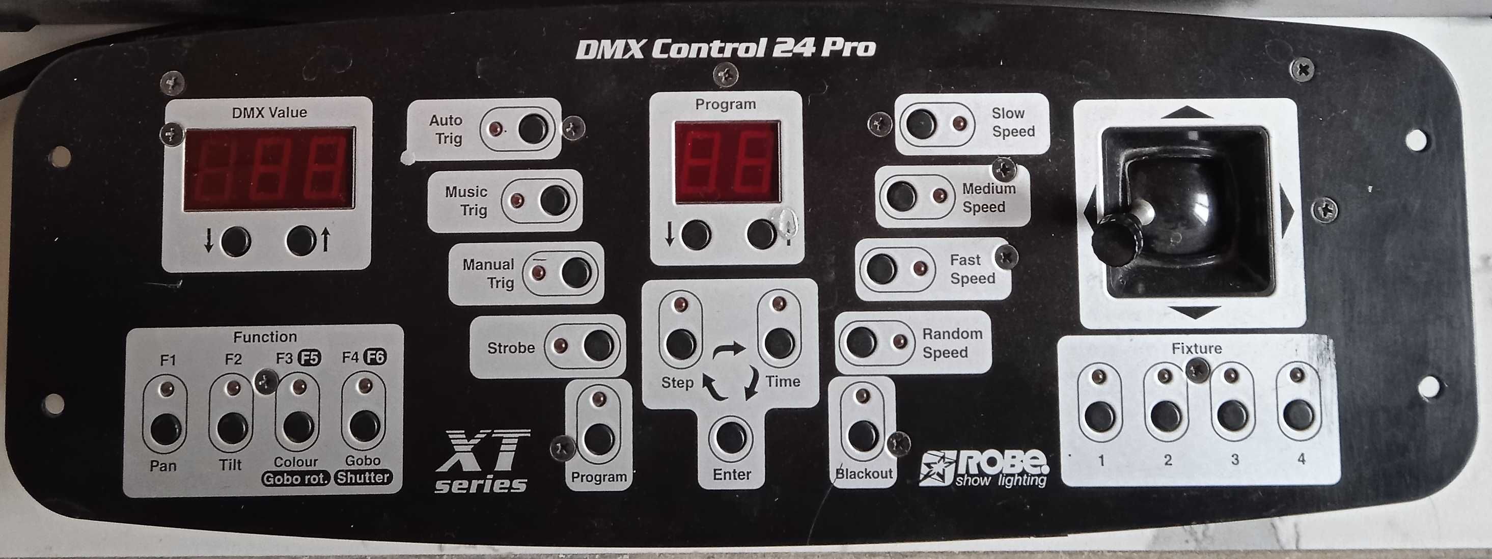 Контроллер для управления световыми приборами DMX