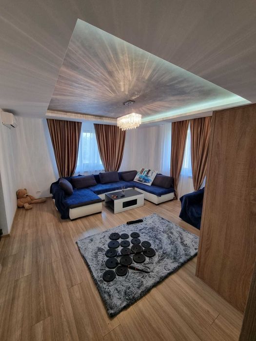 Vila P+1E spatioasa - str Teiului, oras Titu,Dambovita