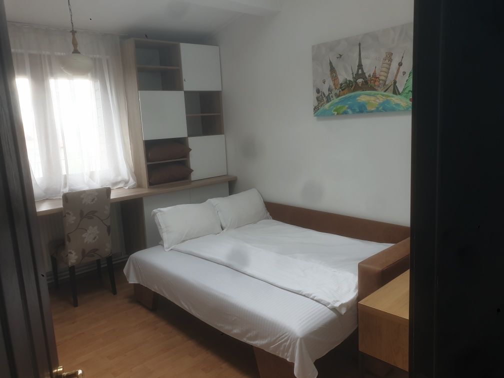 Apartament spatios, curat și frumos