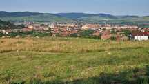 Teren  INTRAVILAN  ,705mp,16 m desch la strada,PANORAMIC
