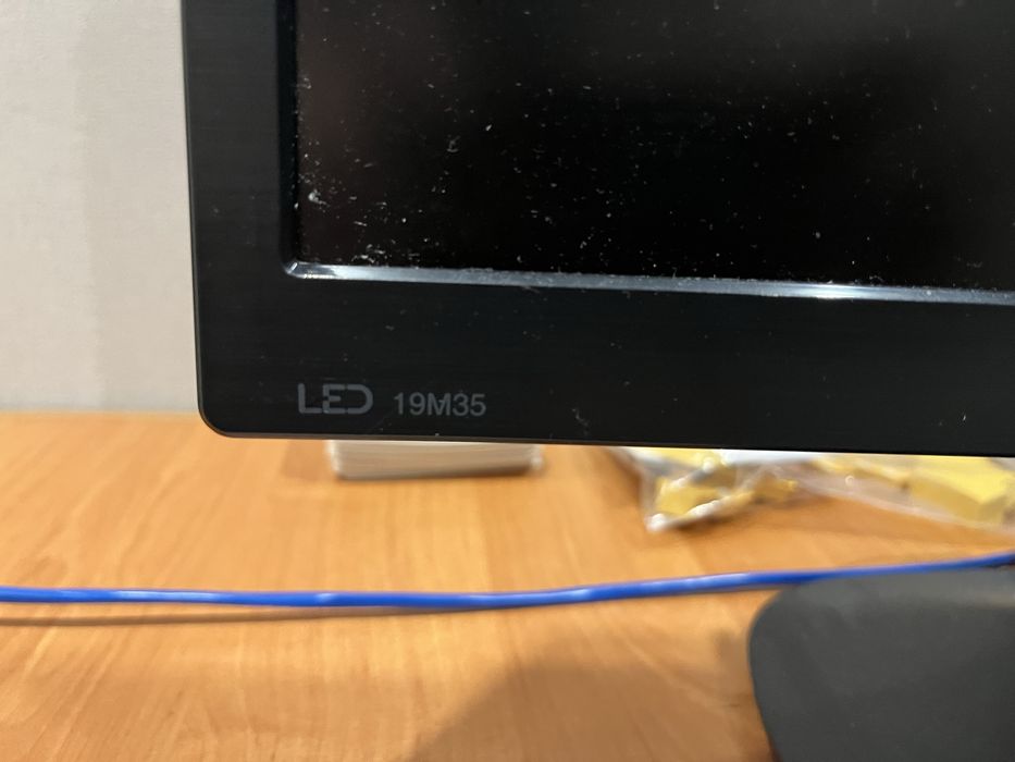 монитор LG 19 дюим