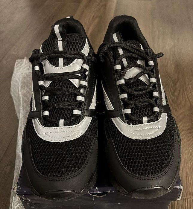 Dior  B22  REFLECTIVE  топ модел чисто нови в кутията