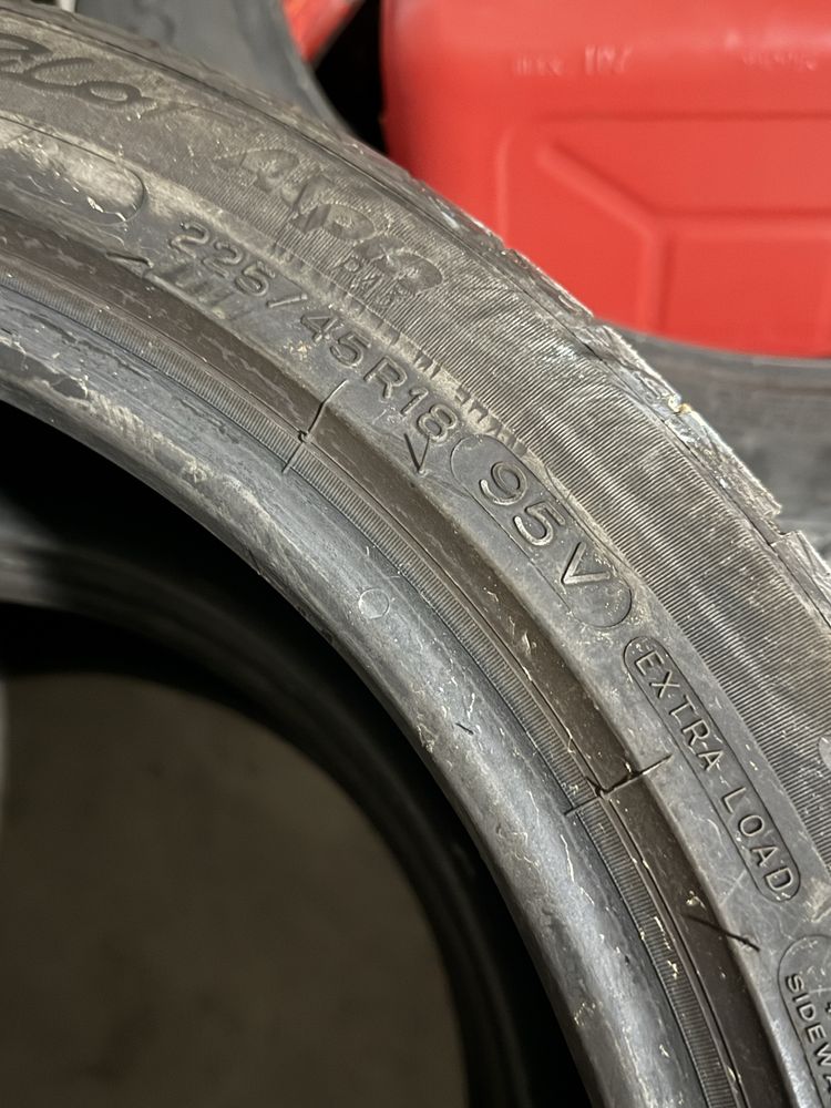 Michelin 225/45/18