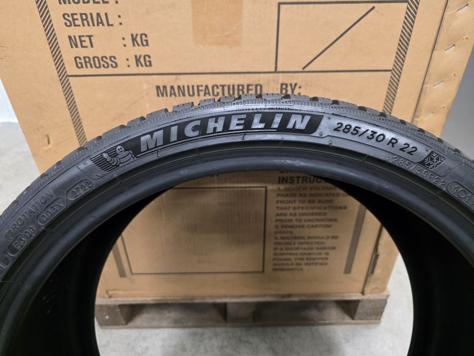 285/30R22 101W XL 4бр.MICHELIN PILOT ALPIN 5 Неразличими от НОВИ DEMO
