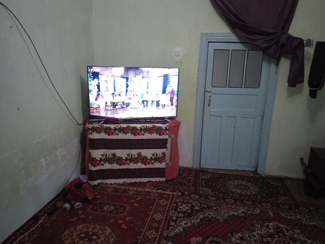 Hovli sotiladi 12 sotix
