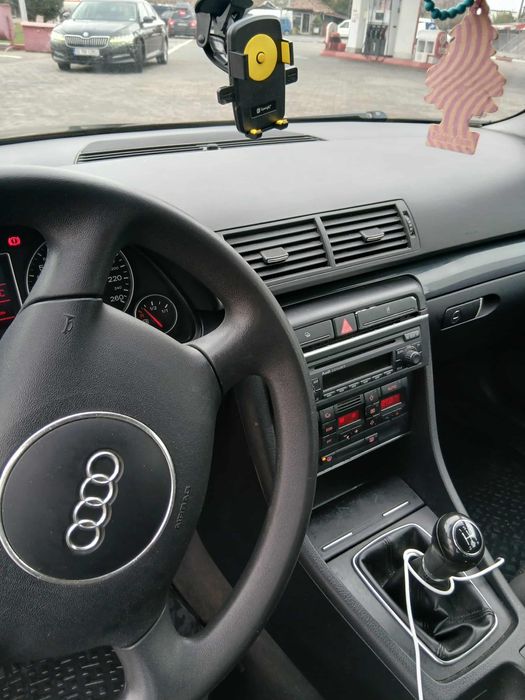 Vând Audi a4 b6 cu gpl