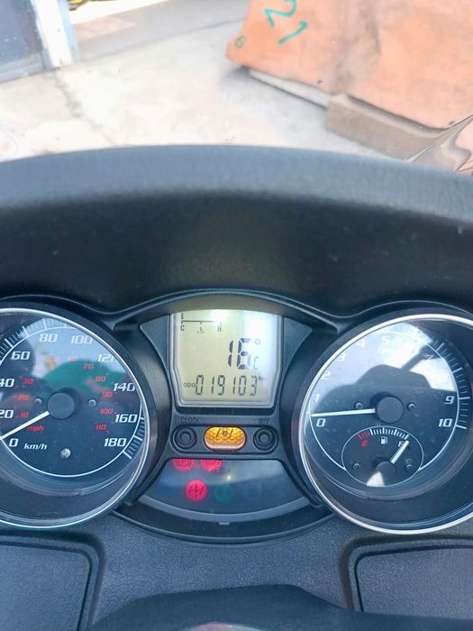 Piaggio MP3 400 LT