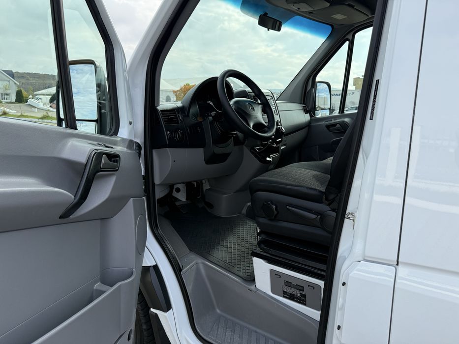 Mercedes sprinter 316 8+1locuri