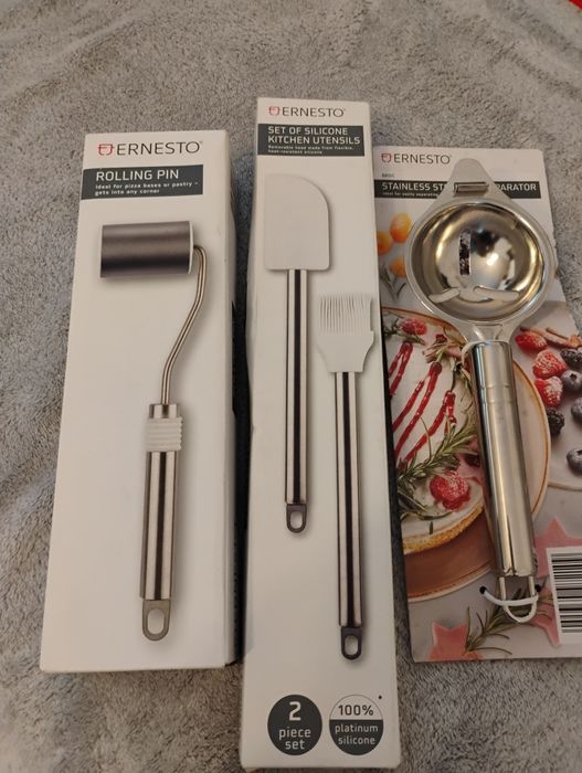 5xUstensile pentru bucătărie. Noi.