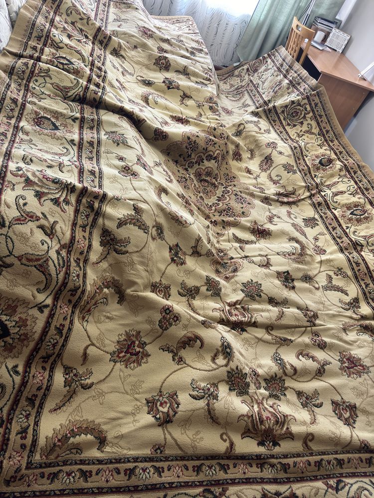Продам шикарный, добротный ковер отличного качества,  3х5