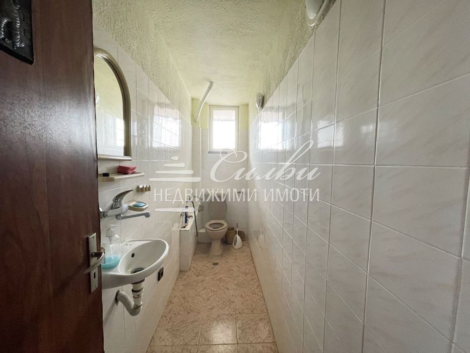 Четиристаен ТУХЛЕН апартамент - кв. Добруджански