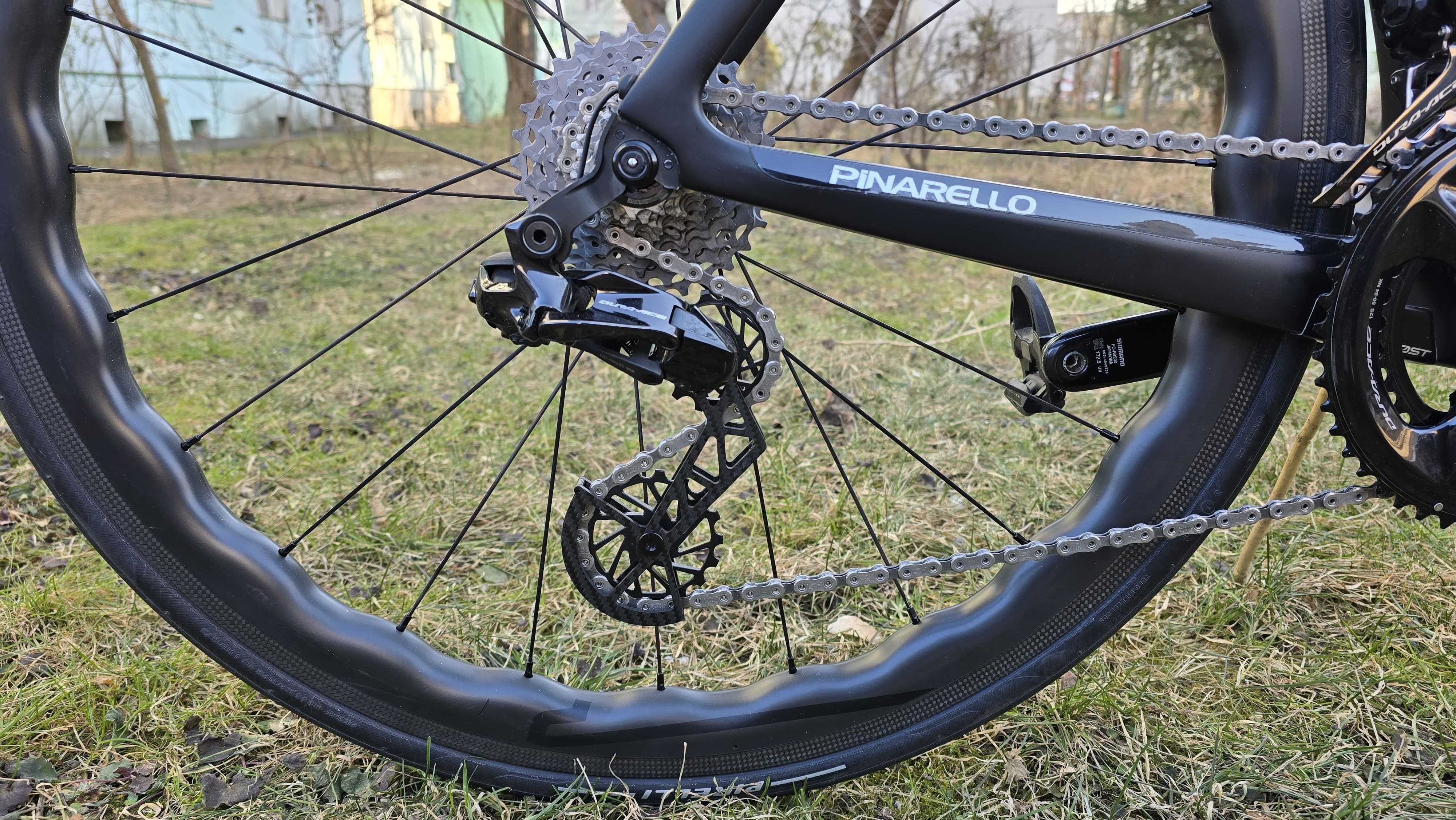Cursiera carbon Pinarello Dogma F 2024 editie speciala HIGH END mar 56