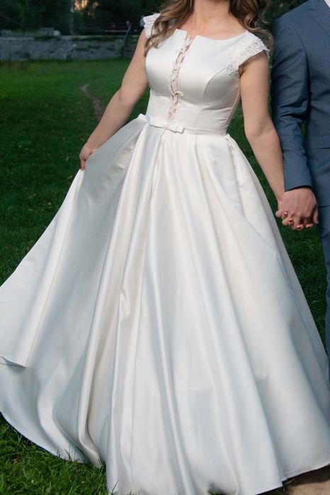 Rochie de mireasa A line din tafta