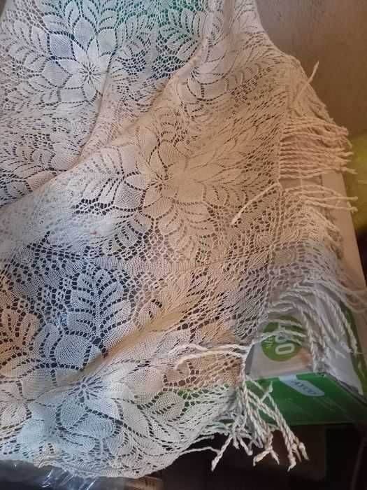 Старинни Плетени завеси стари за легло или спалня с реснички