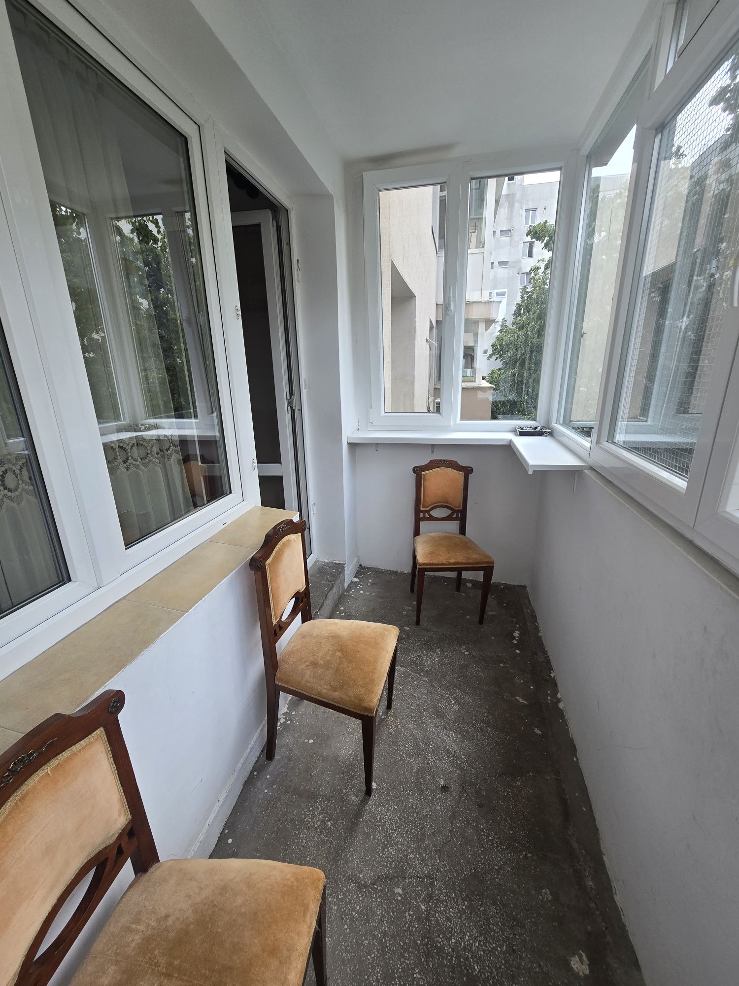 Proprietar inchiriez apartament 2 Camere  metrou N. GRIGORESCU
