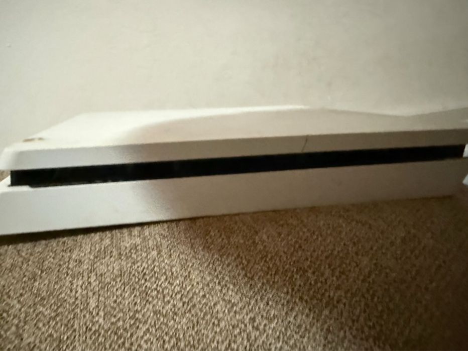 Ps 4 slim 1TR.