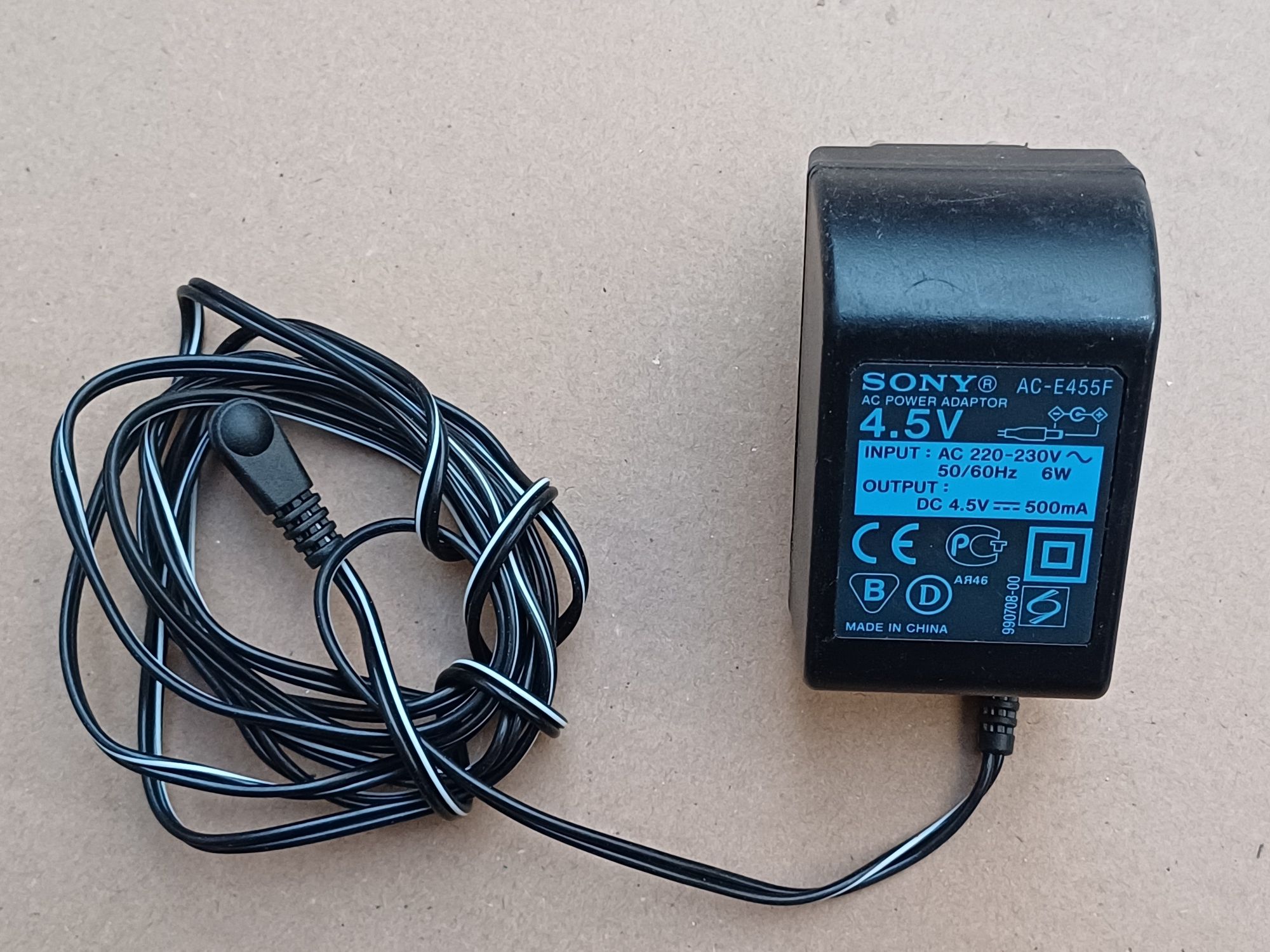 Incarcator alimentator Sony 4,5v  500mA in stare buna