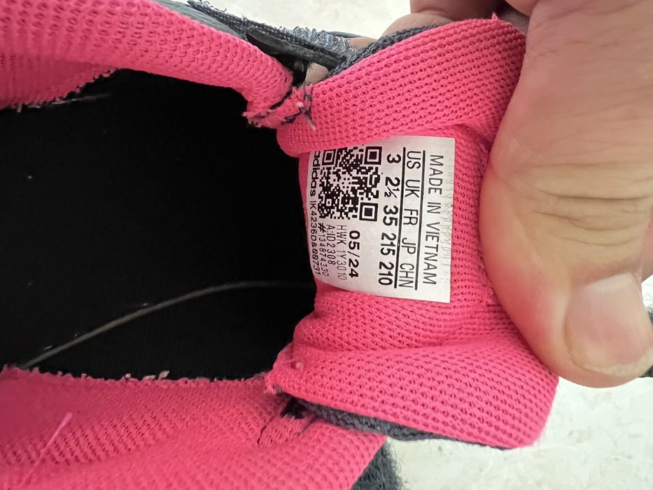 Adidas дестски обувки 35