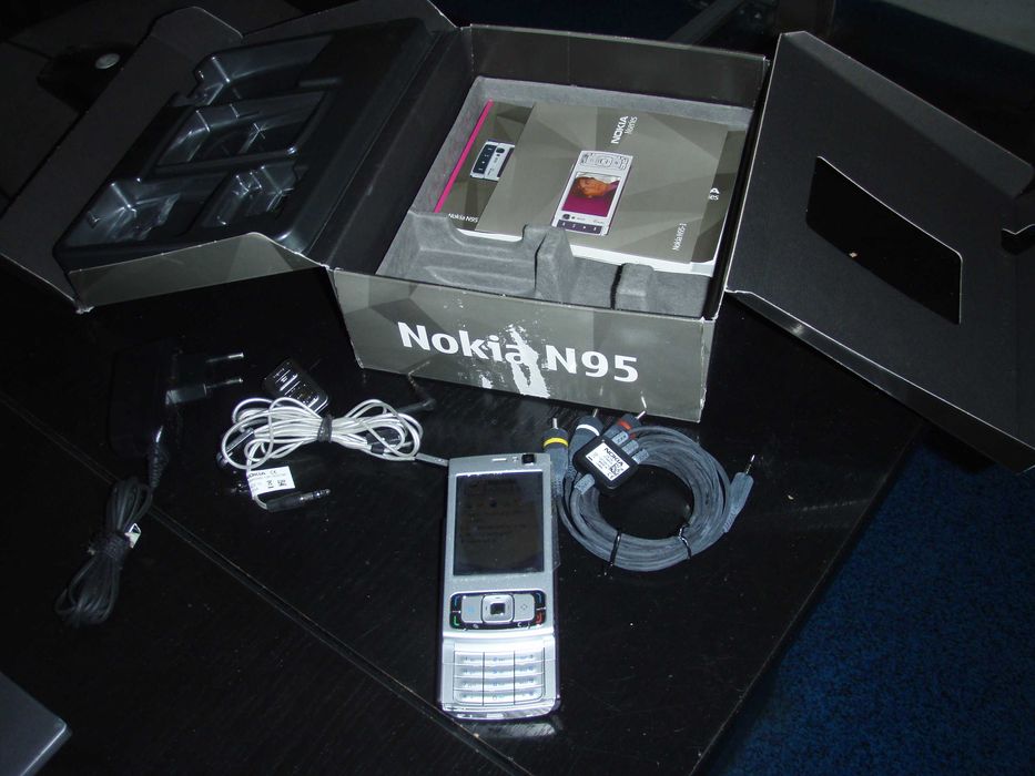 Nokia N95, functional in orice retea, aproape nou, la cutie