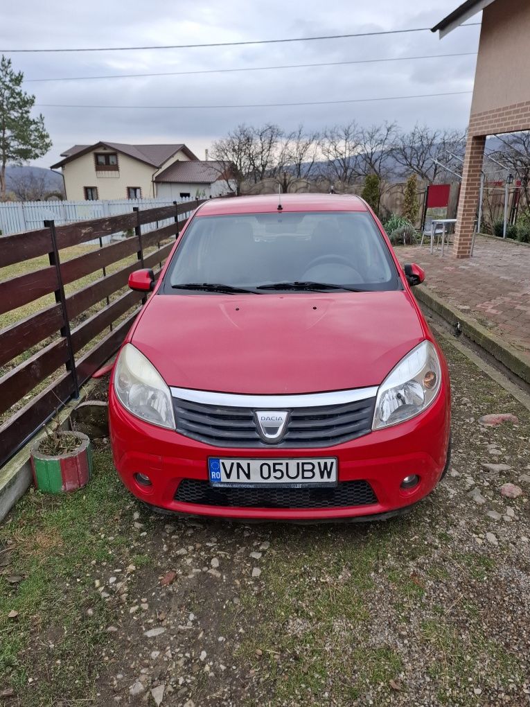 Vând Dacia sandero