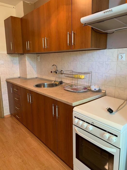 Дава се под наем Едностаен апартамент в Бургас, Възраждане - 50 кв.м за 175 € - Снимка #2