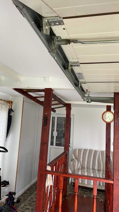 Usa pentru garaj izolata de 4 cm