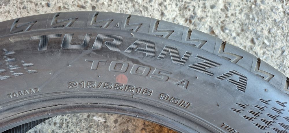 4 anvelope vara Bridgestone 215/55/18,dot 2020.Pretul este pe bucata