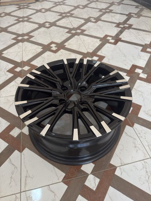 Idealni diska R16