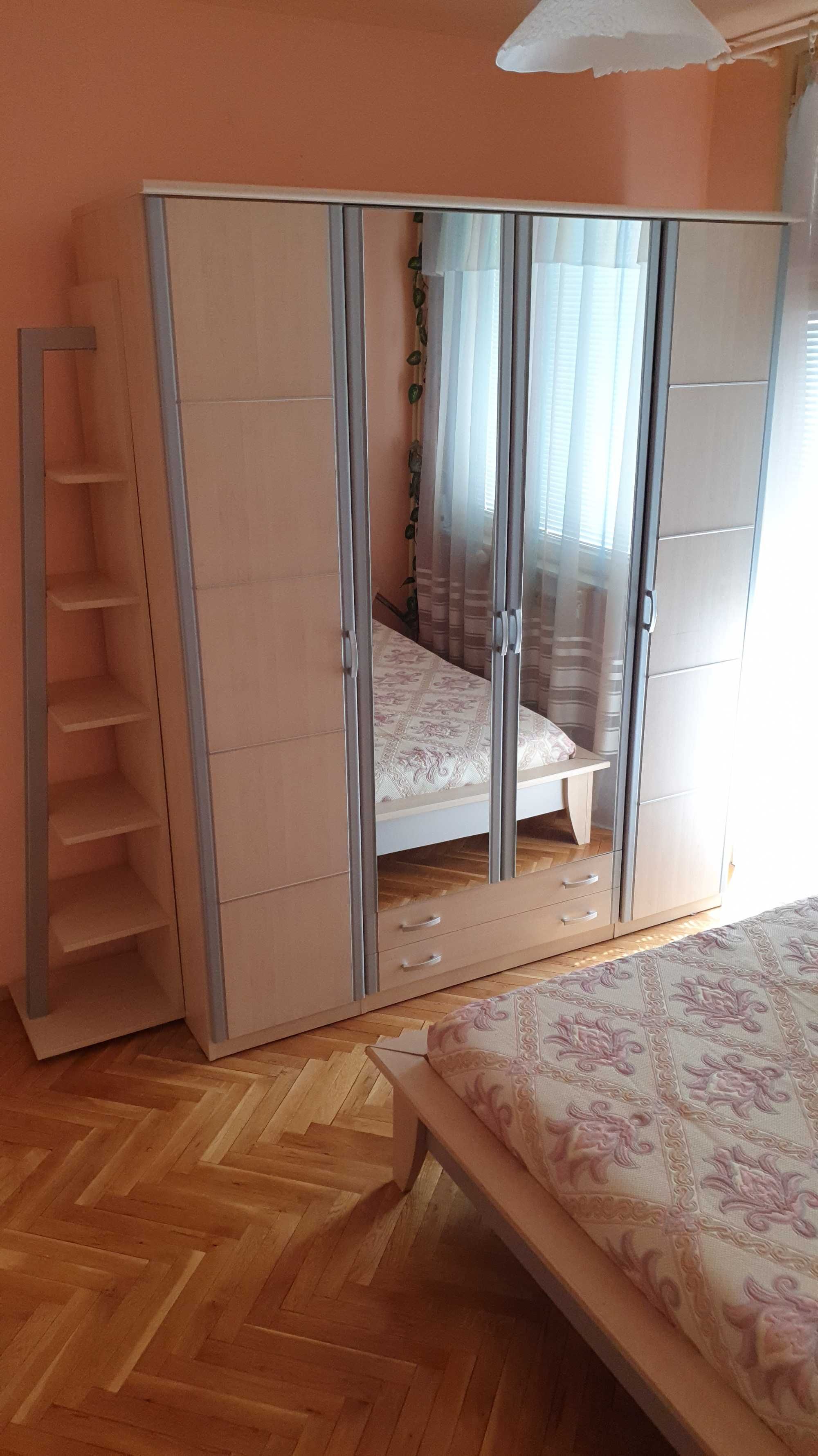 50 процента намаление! Спално обзавеждане от Арон.