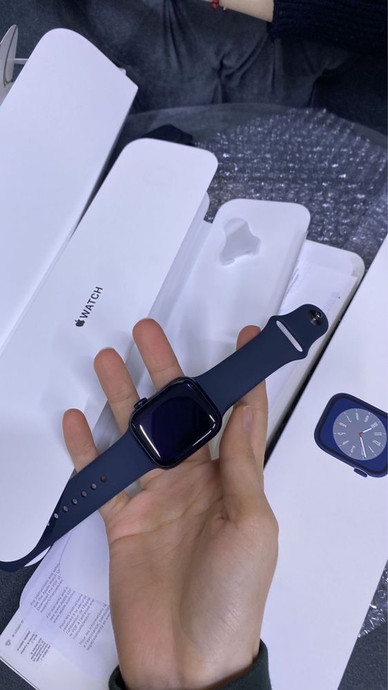 Часы Apple Watch 8 series