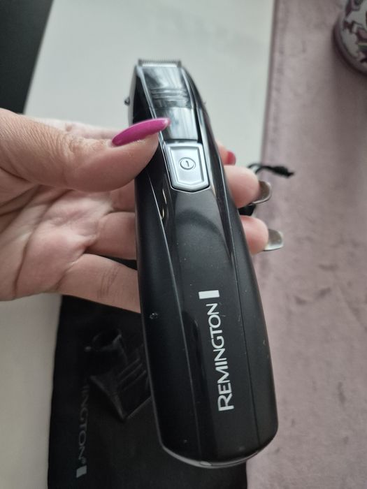 Trimmer l Remington cu baterii