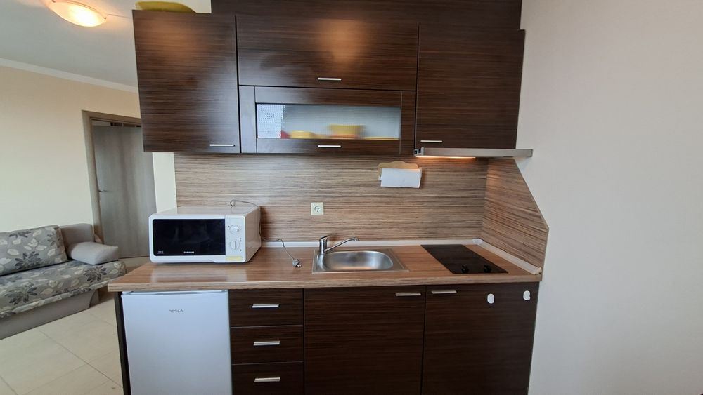 Кухня в идеално състояние с уреди!