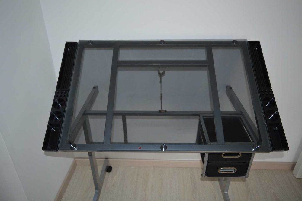 Masă reglabilă desen tehnic/arhitectură