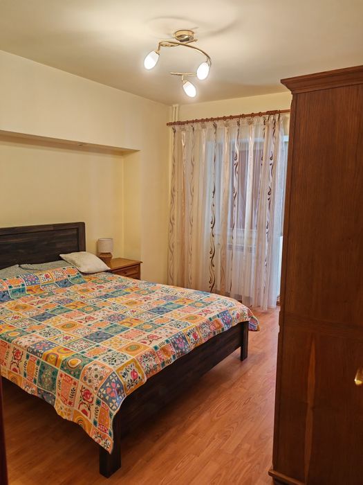 Închiriez apartament 3 cam, dec, Zona Stadion, termen scurt