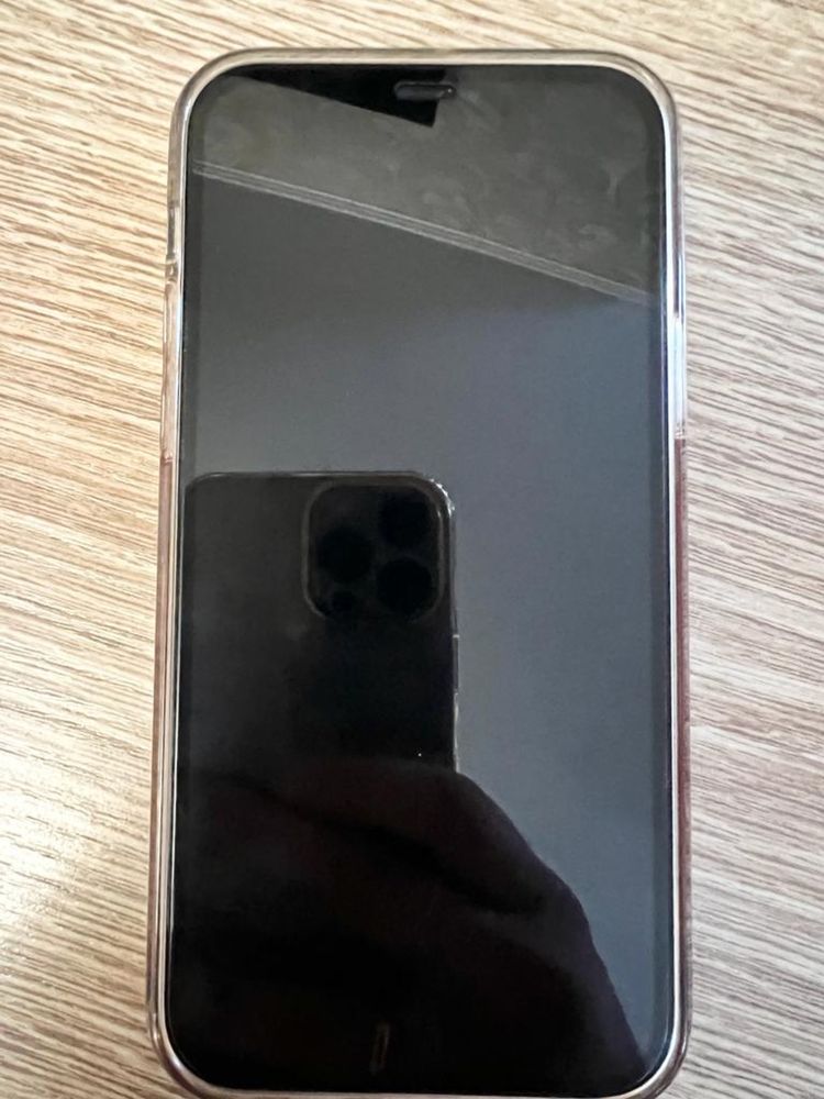 Продам iphone 12 на 128gb