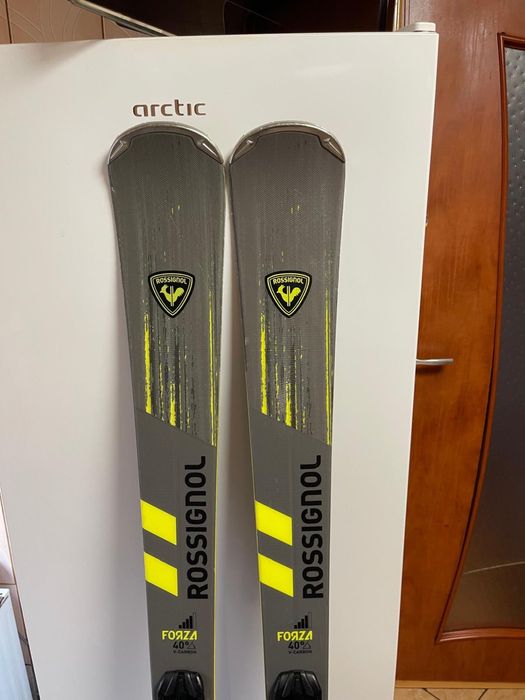 Schiuri 164 cm rossignil forza 40 v carbon model 2024