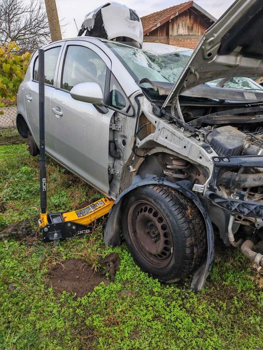 Опел Корса 1.3 цдти 2008г. на части