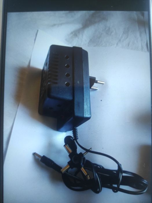 Incărcătoare cu diferite tensiuni de alimentare